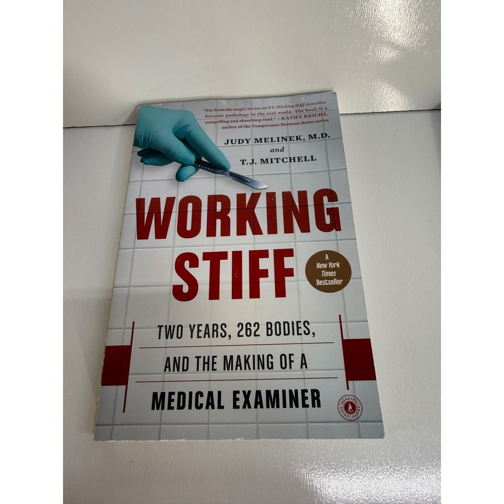 Working Stiff Judy Melinek MD TJ Mitchell Medical Examiner Memoir Paperback
